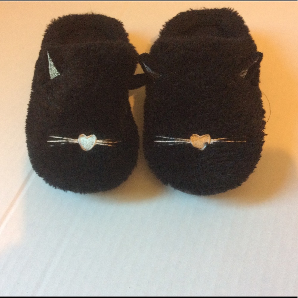 Girls Slippers - Picture 2 of 6